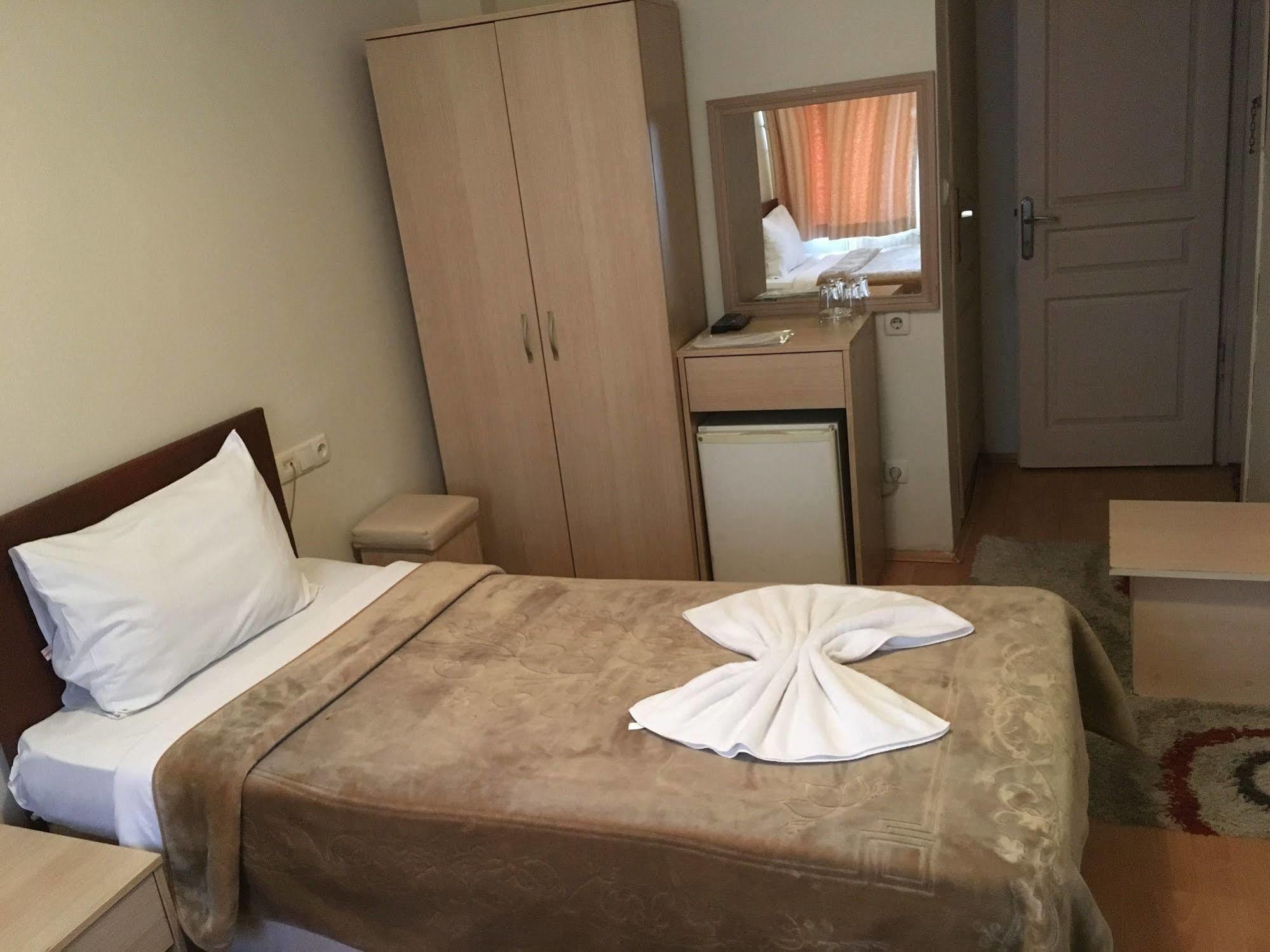 Oeruen Hotel Istanbul Exteriör bild